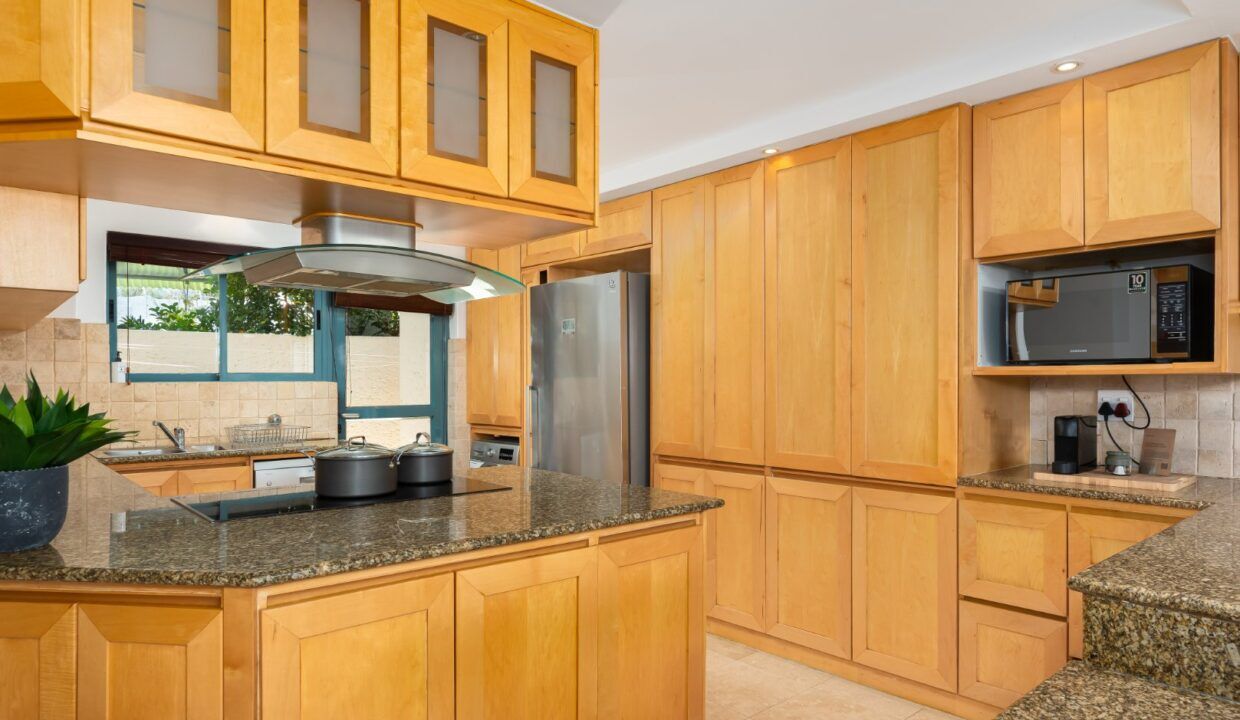 3 Bedroom Self-Catering Apartment in Camps Bay, photo 4