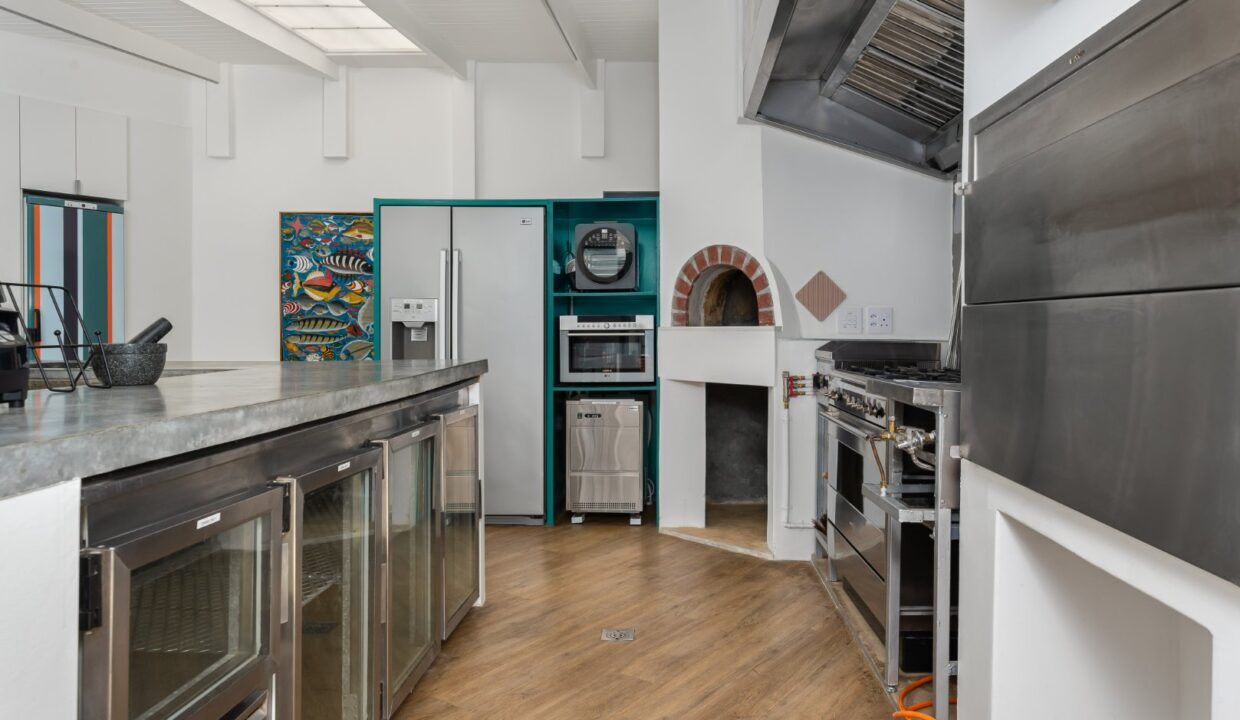 5 Bedroom Self-Catering Villa in Avignon, photo 7