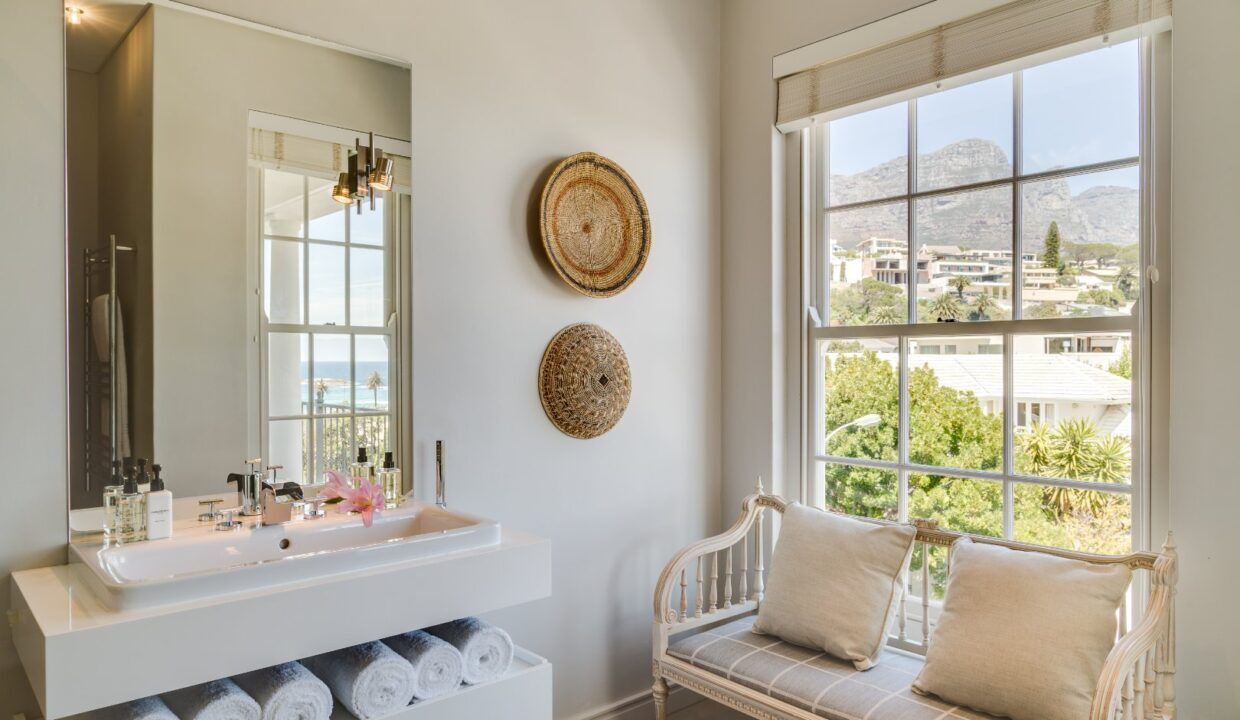 5 Bedroom Self-Catering Villa in Camps Bay, photo 8