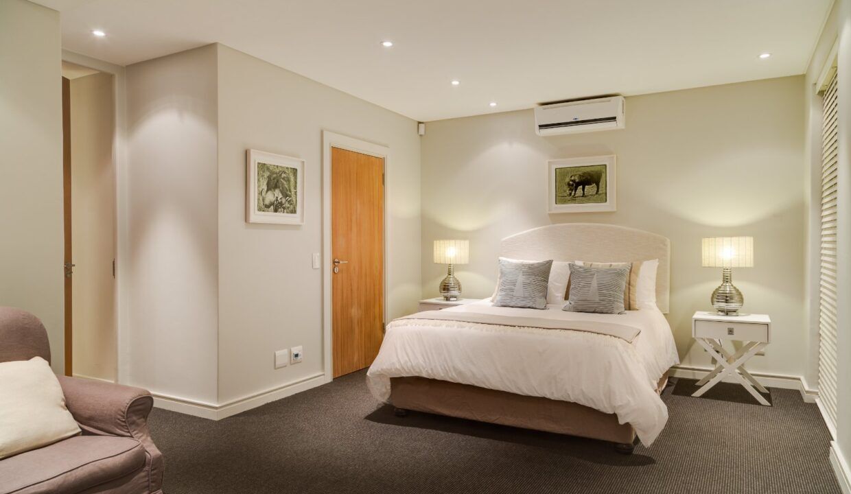 5 Bedroom Self-Catering Villa in Camps Bay, photo 11