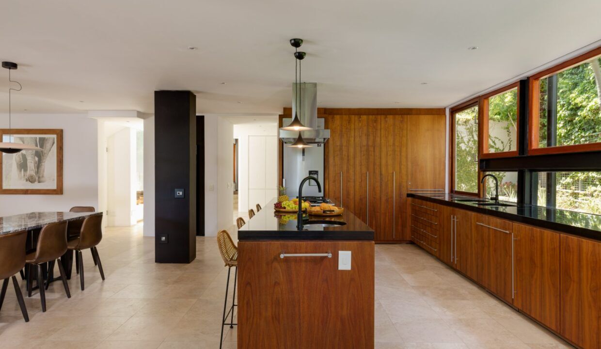 5 Bedroom Self-Catering Villa in Camps Bay, photo 5