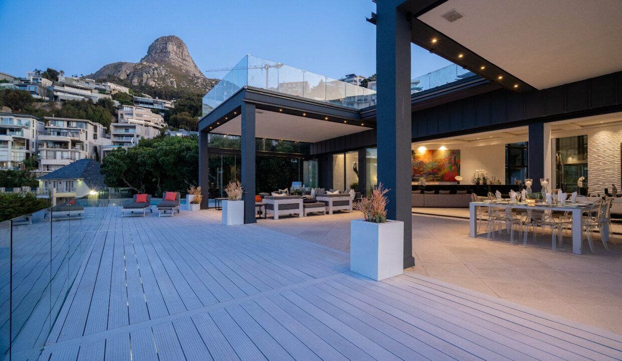 7 Bedroom Self-Catering Villa in Bantry Bay, photo 6