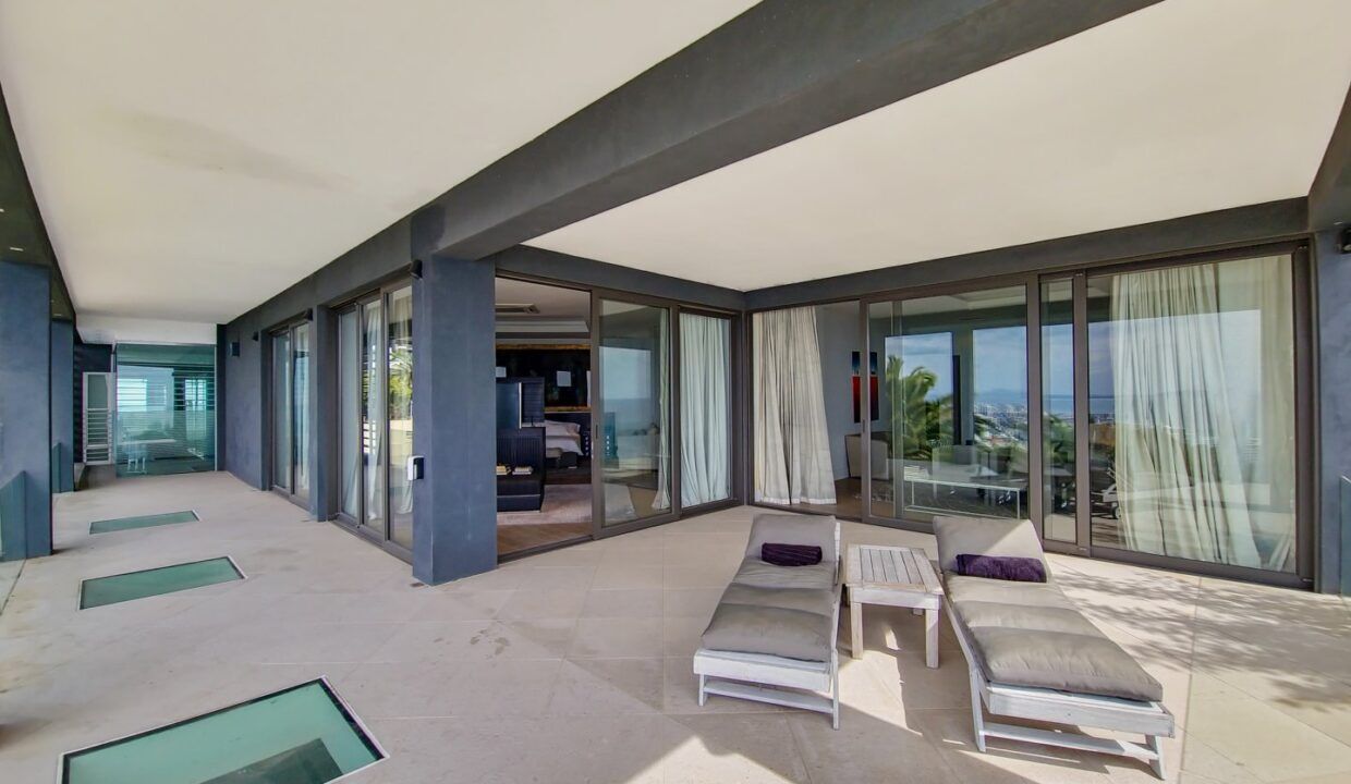 7 Bedroom Self-Catering Villa in Bantry Bay, photo 12