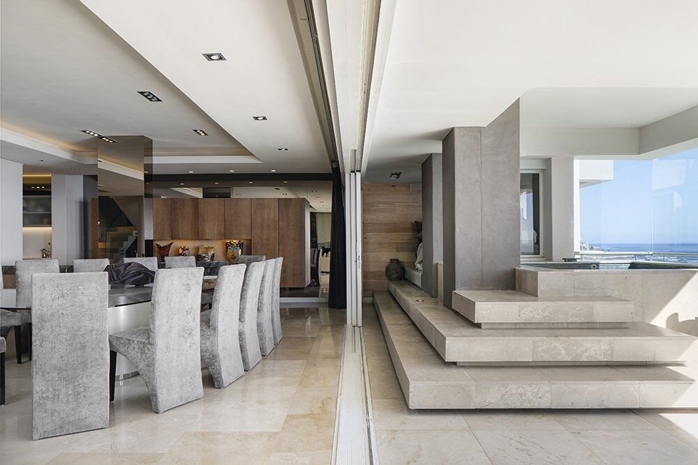 5 Bedroom Self-Catering Apartment in Mouille Point, photo 7