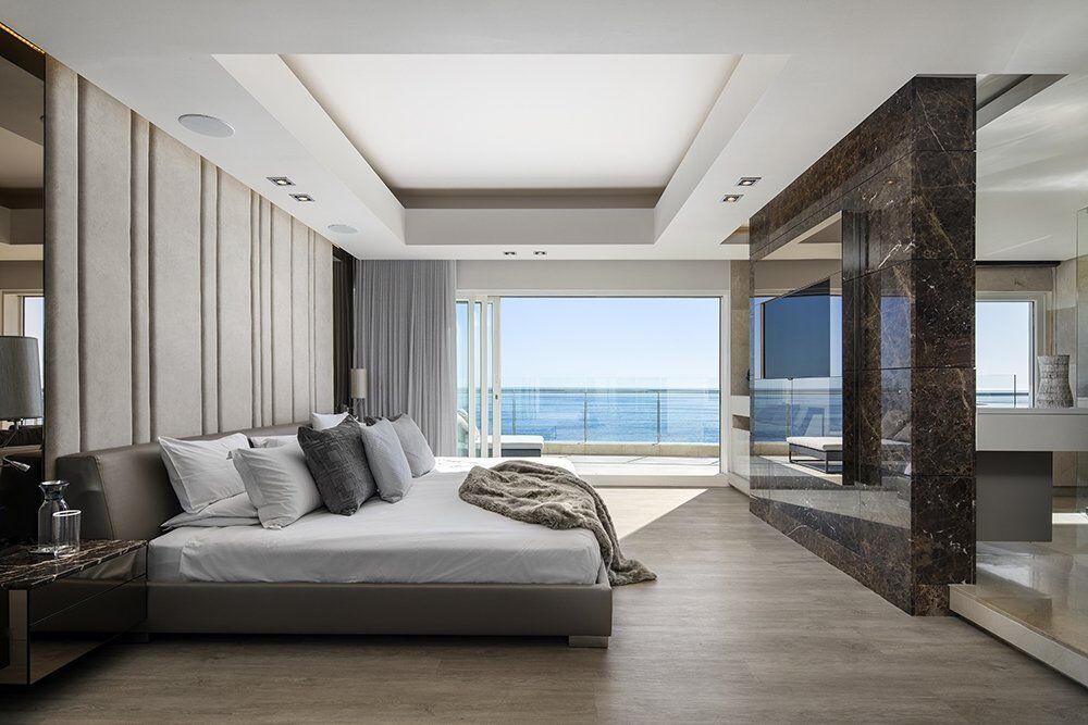 5 Bedroom Self-Catering Apartment in Mouille Point, photo 9