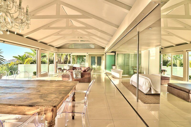 4 Bedroom Self-Catering Apartment in Clifton, photo 3