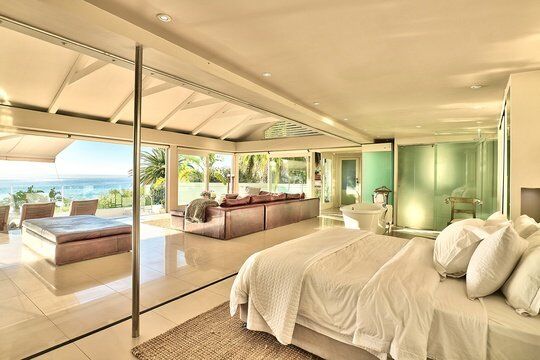 4 Bedroom Self-Catering Apartment in Clifton, photo 7