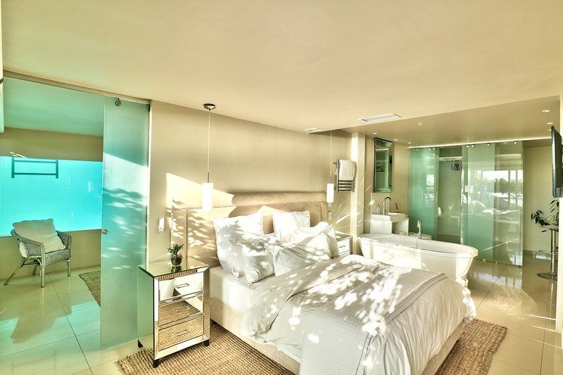 4 Bedroom Self-Catering Apartment in Clifton, photo 8