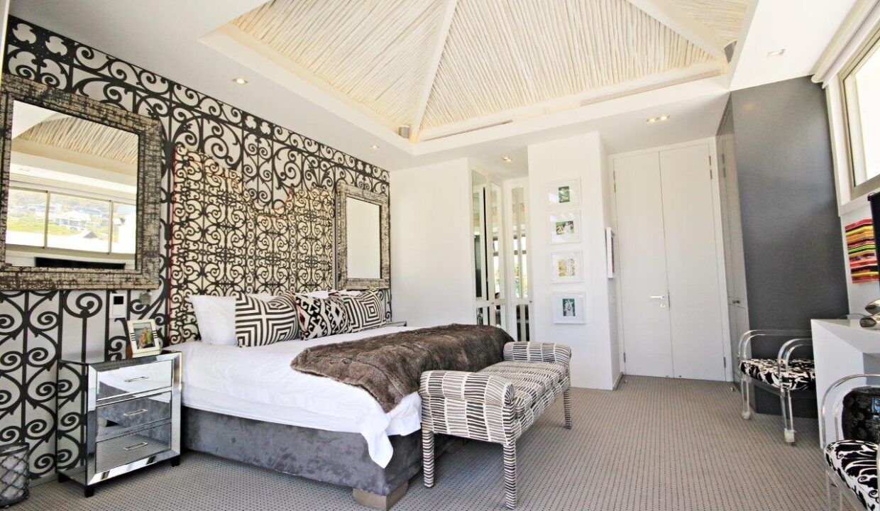 4 Bedroom Self-Catering Apartment in Clifton, photo 4