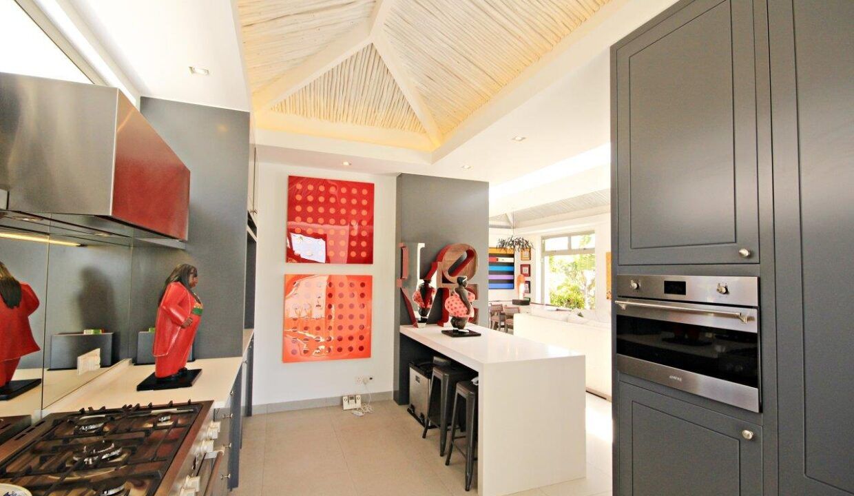 4 Bedroom Self-Catering Apartment in Clifton, photo 10