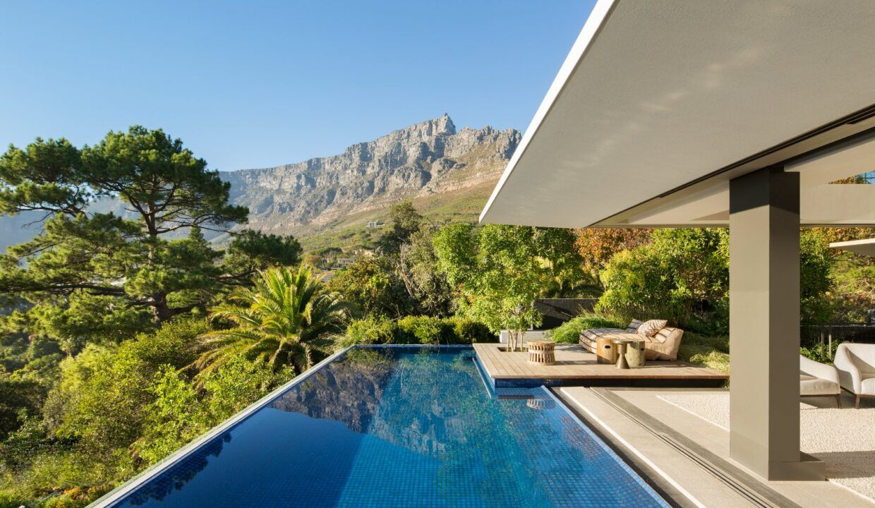 4 Bedroom Self-Catering Villa in Higgovale, photo 3
