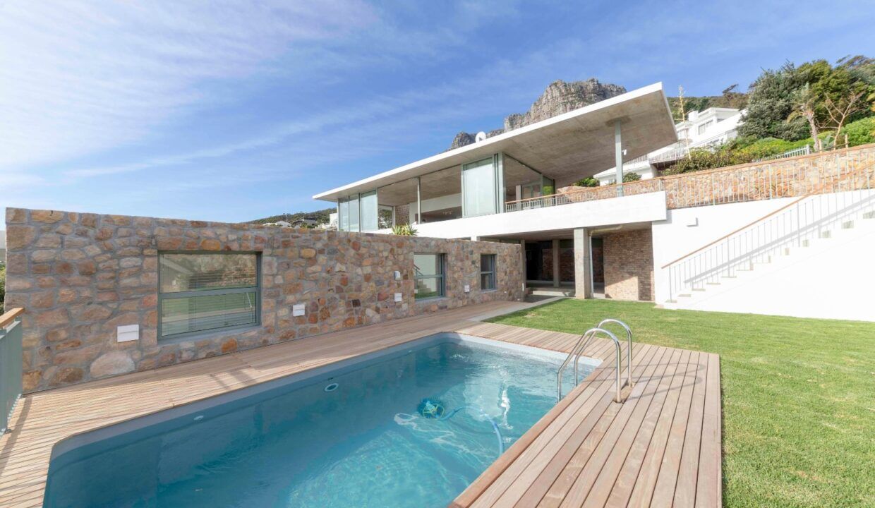 4 Bedroom Self-Catering House in Llandudno