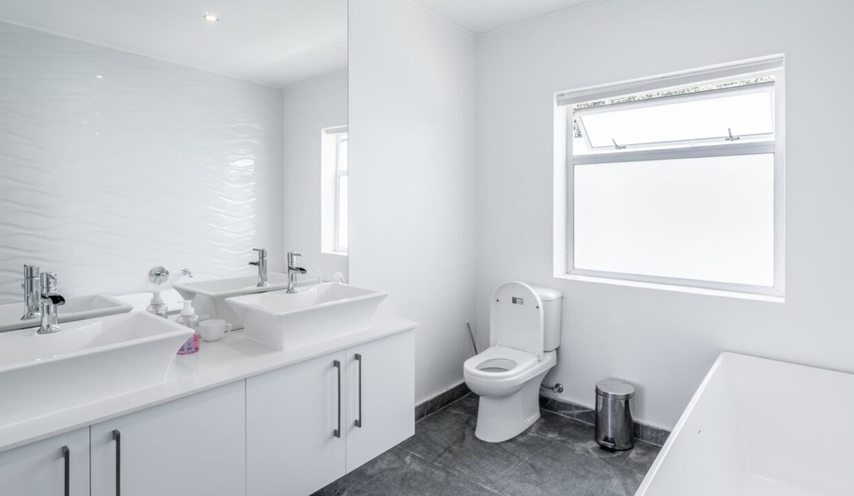 5 Bedroom Self-Catering Villa in Camps Bay, photo 9