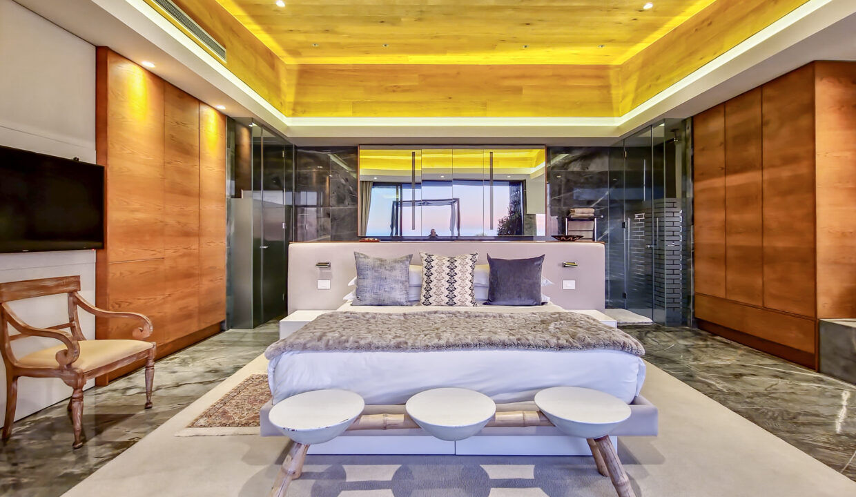 5 Bedroom Self-Catering Villa in Bantry Bay, photo 8