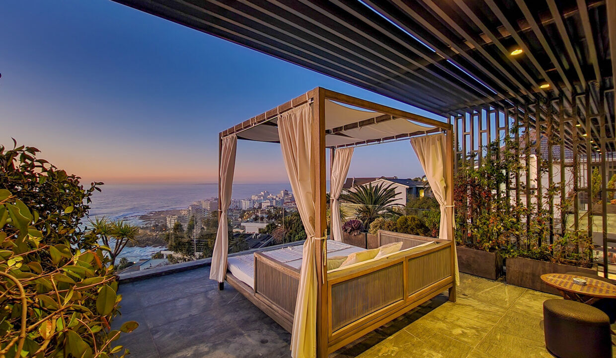 5 Bedroom Self-Catering Villa in Bantry Bay, photo 9
