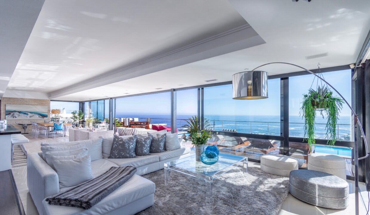 4 Bedroom Self-Catering Apartment in Camps Bay, photo 4