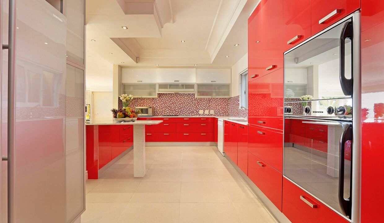 6 Bedroom Self-Catering Villa in Bantry Bay, photo 8