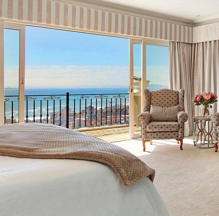 6 Bedroom Self-Catering Villa in Bantry Bay, photo 10