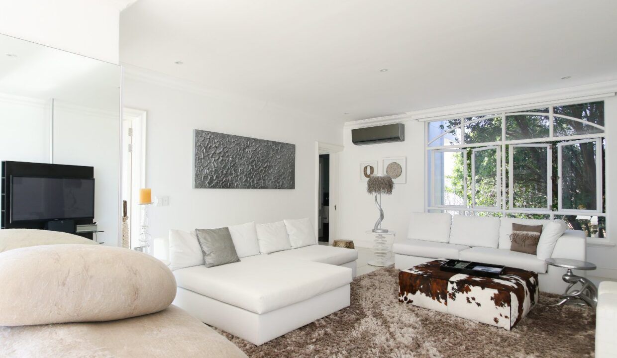 6 Bedroom Self-Catering Villa in Camps Bay, photo 6