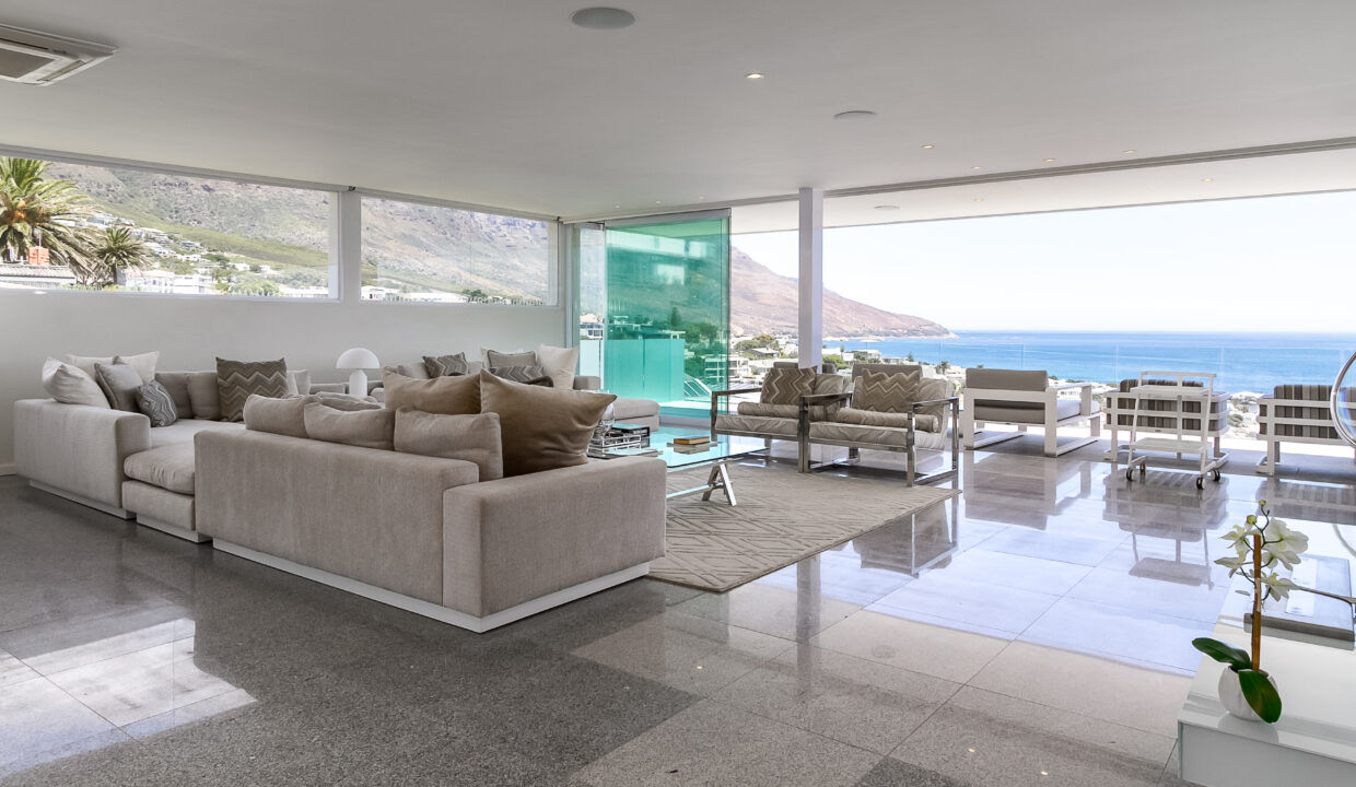6 Bedroom Self-Catering Villa in Camps Bay