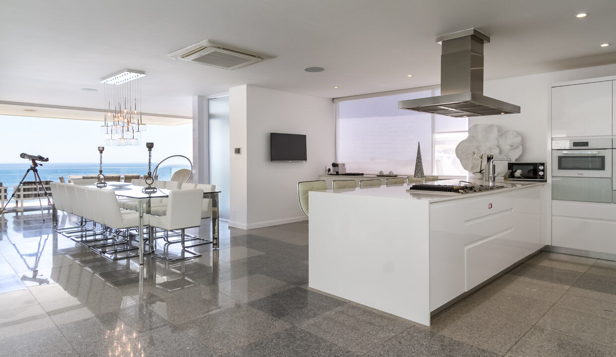 6 Bedroom Self-Catering Villa in Camps Bay, photo 4