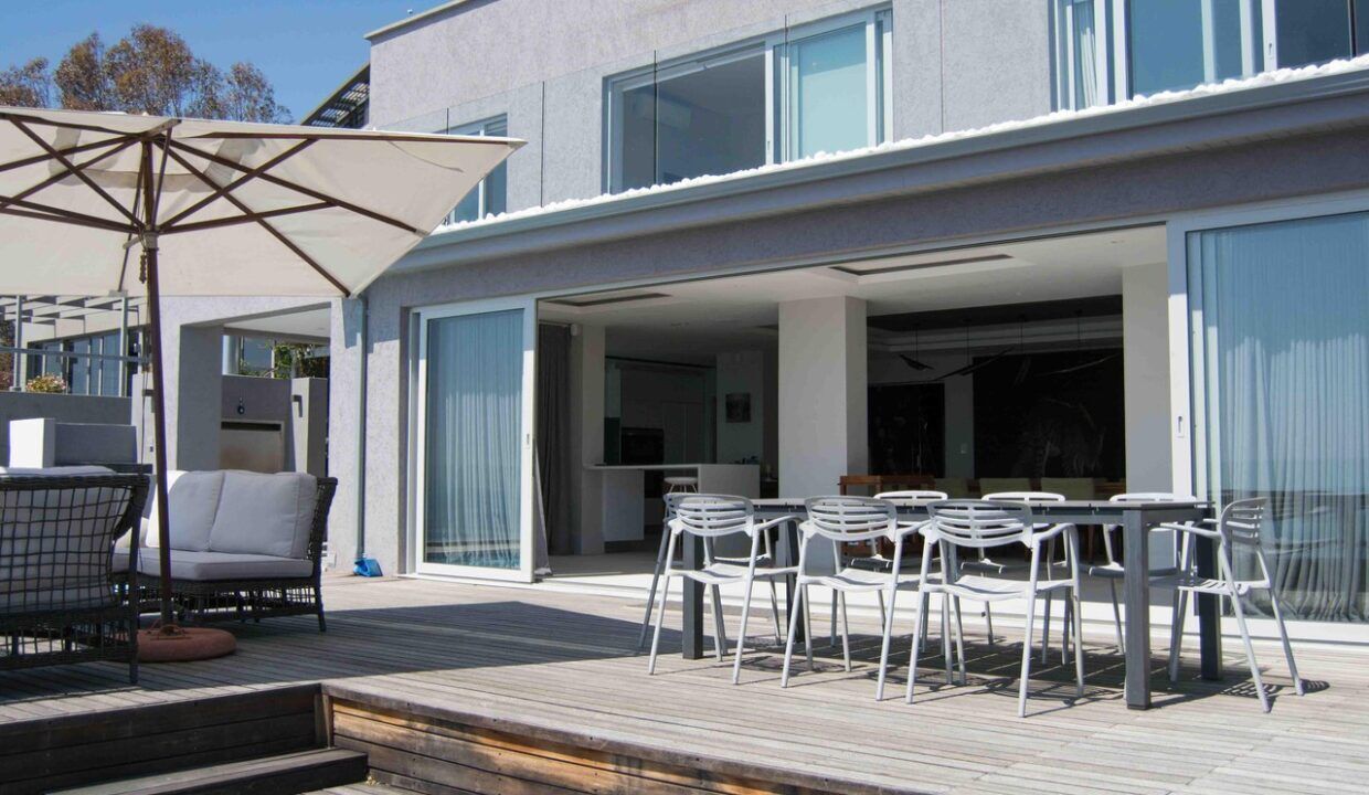 3 Bedroom Self-Catering Apartment in Bantry Bay, photo 3