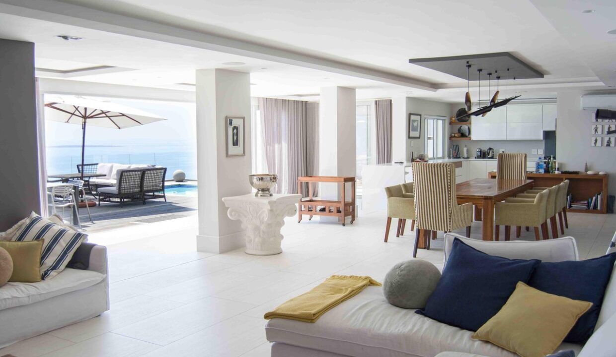 3 Bedroom Self-Catering Apartment in Bantry Bay, photo 6