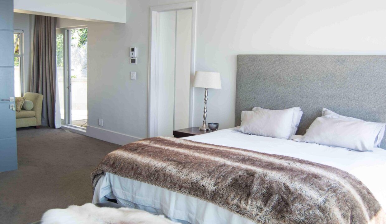 3 Bedroom Self-Catering Apartment in Bantry Bay, photo 11