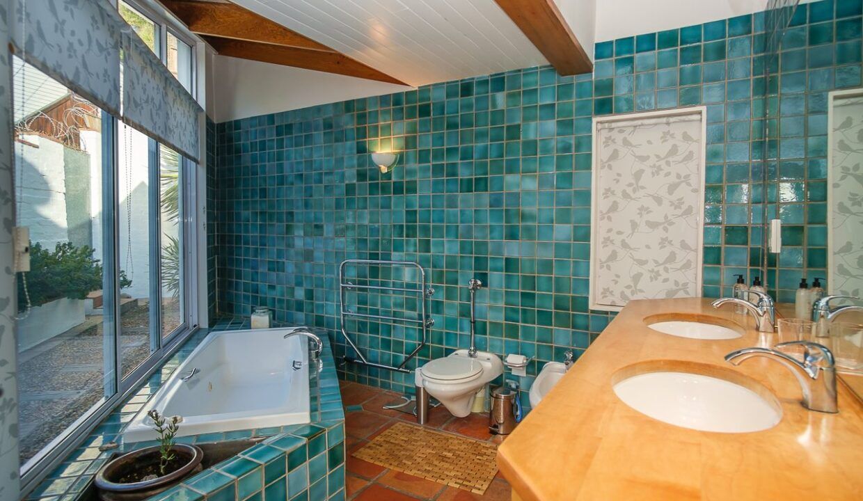 5 Bedroom Self-Catering Villa in Clifton, photo 5