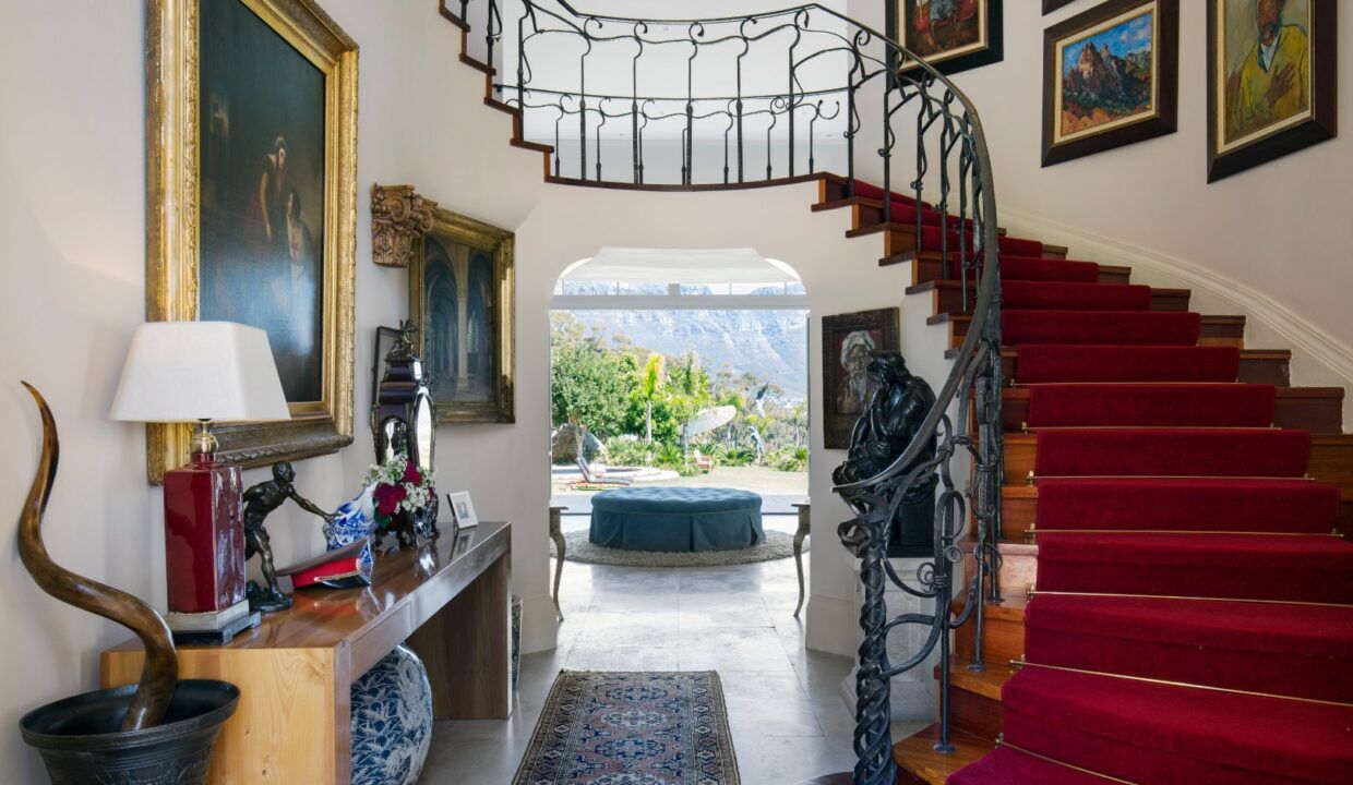 6 Bedroom Self-Catering Villa in Clifton, photo 4
