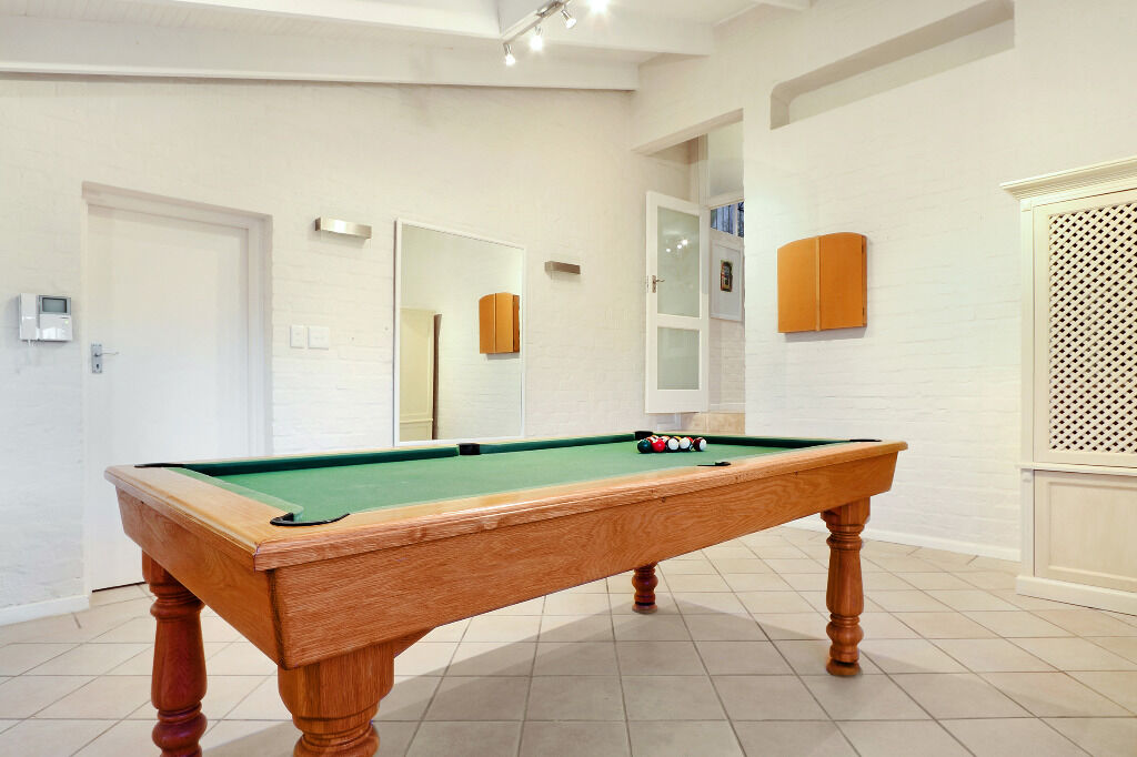 5 Bedroom Self-Catering Villa in Bakoven, photo 12