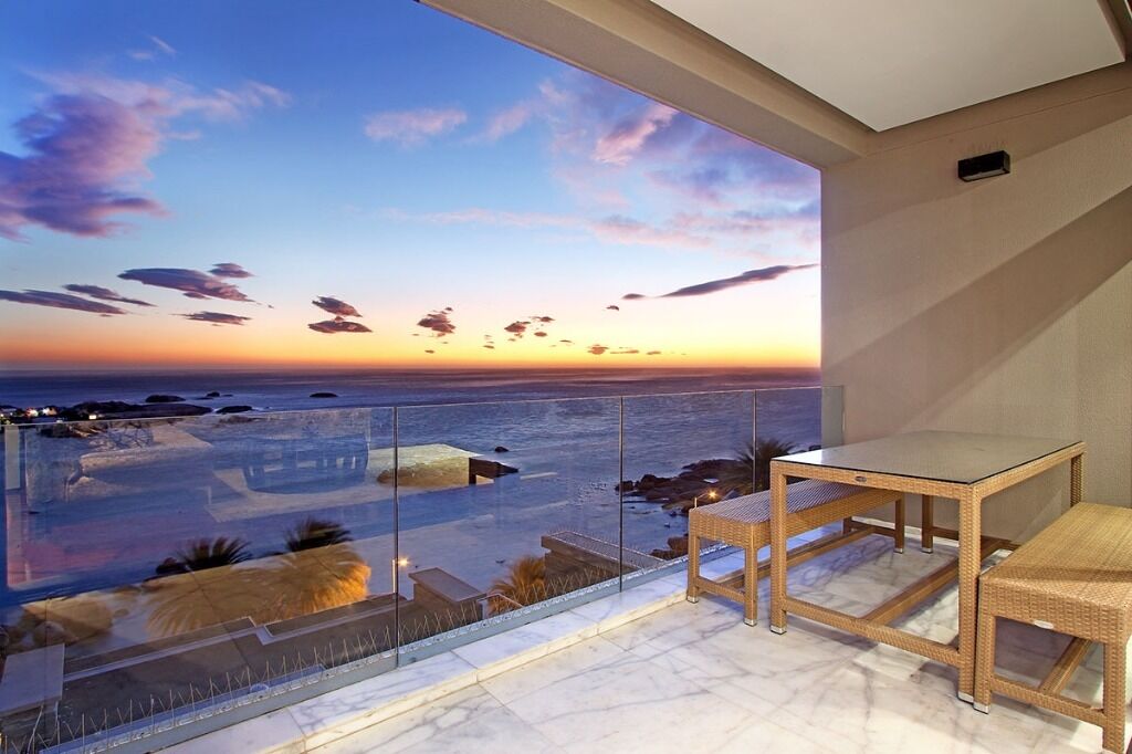 4 Bedroom Self-Catering Villa in Bakoven, photo 3