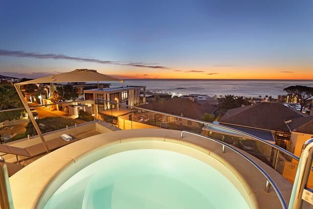 4 Bedroom Self-Catering Villa in Camps Bay, photo 2