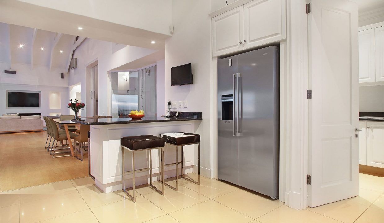 4 Bedroom Self-Catering Villa in Camps Bay, photo 12