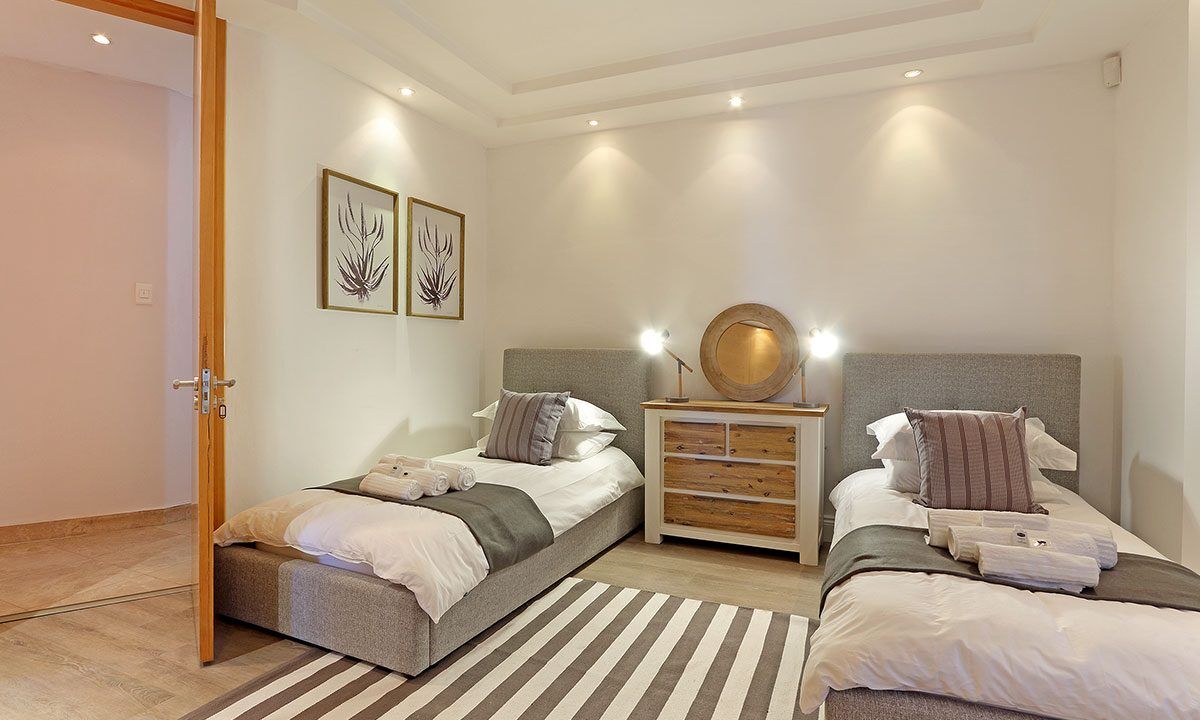 4 Bedroom Self-Catering Villa in Camps Bay, photo 7