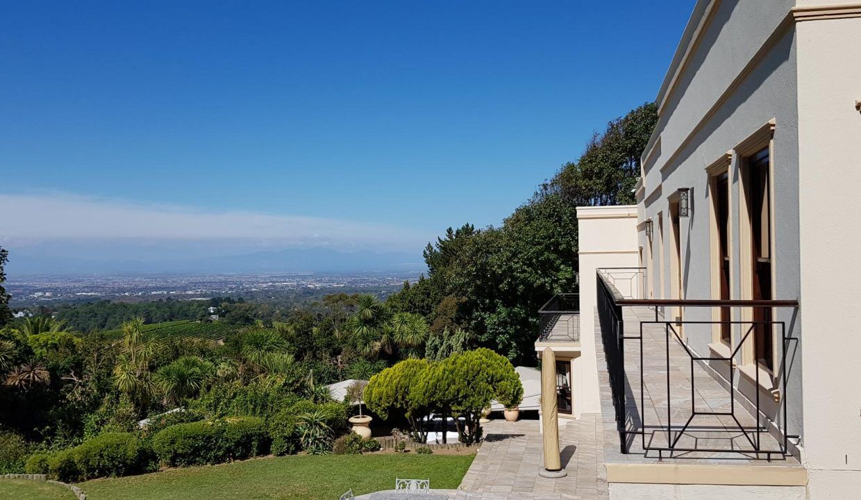 8 Bedroom Self-Catering Villa in Constantia, photo 11