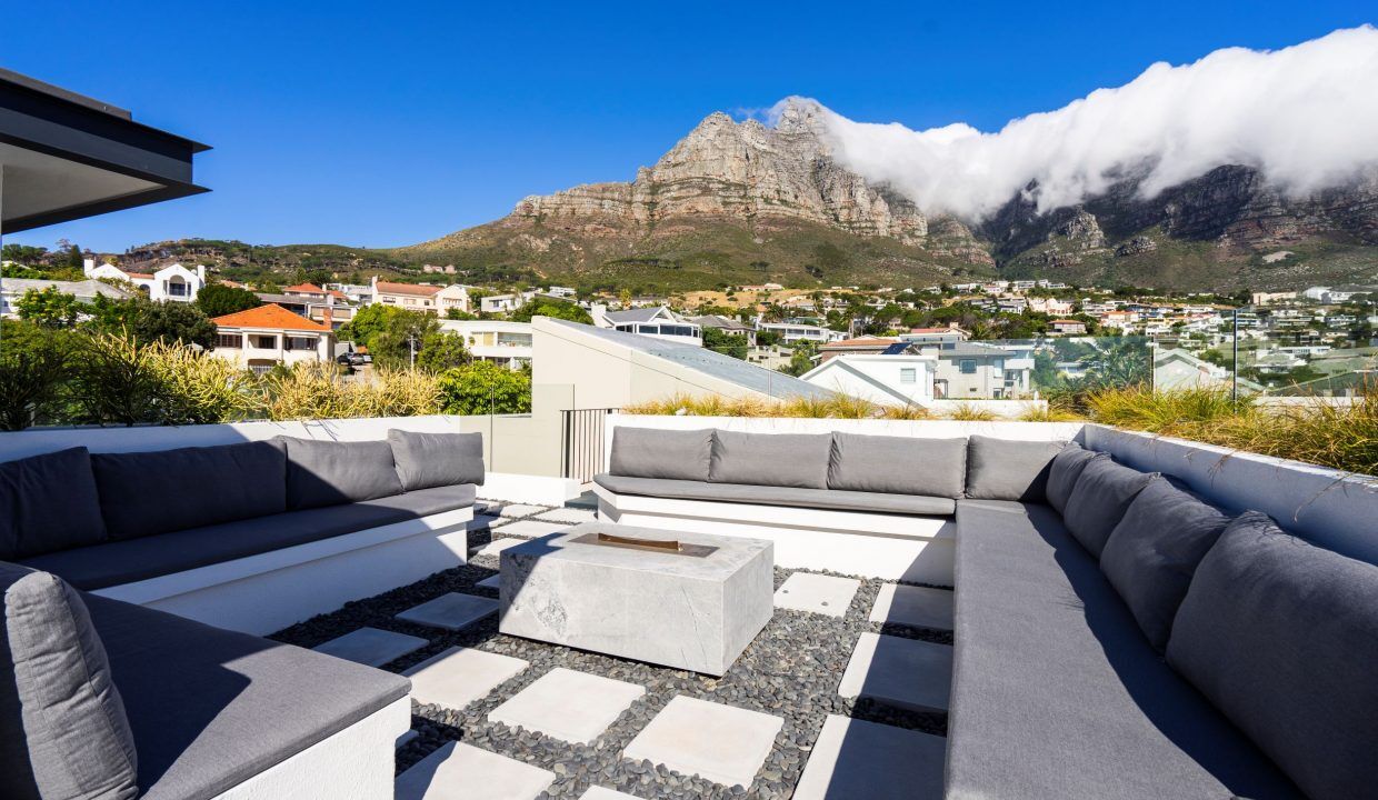 5 Bedroom Self-Catering Villa in Camps Bay, photo 8