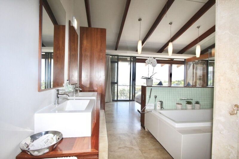 4 Bedroom Self-Catering Villa in Camps Bay, photo 6
