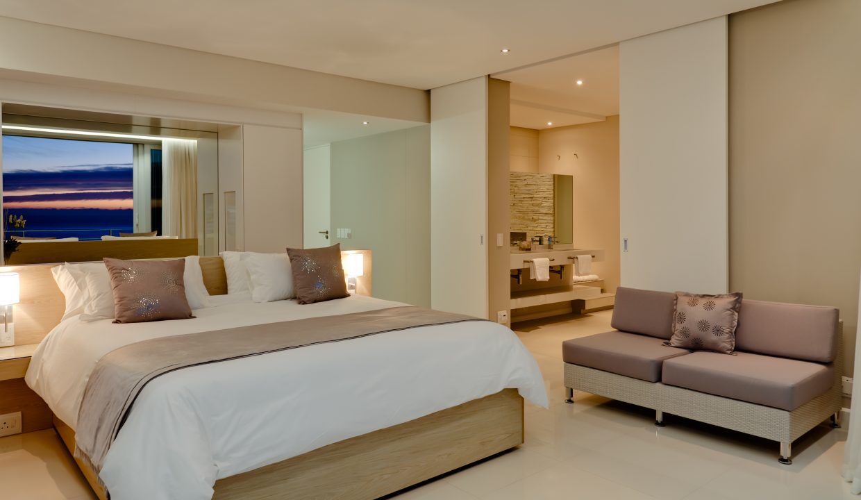 3 Bedroom Self-Catering Villa in Camps Bay, photo 12