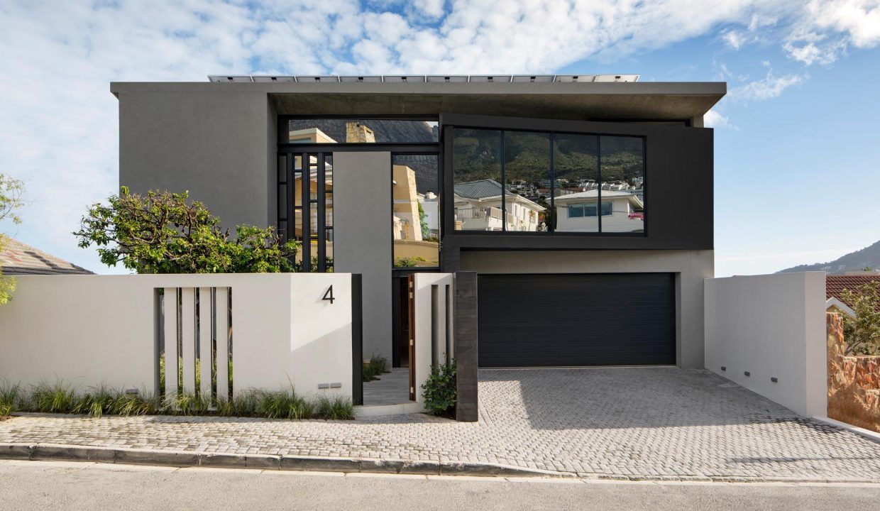 4 Bedroom Self-Catering House in Camps Bay, photo 8